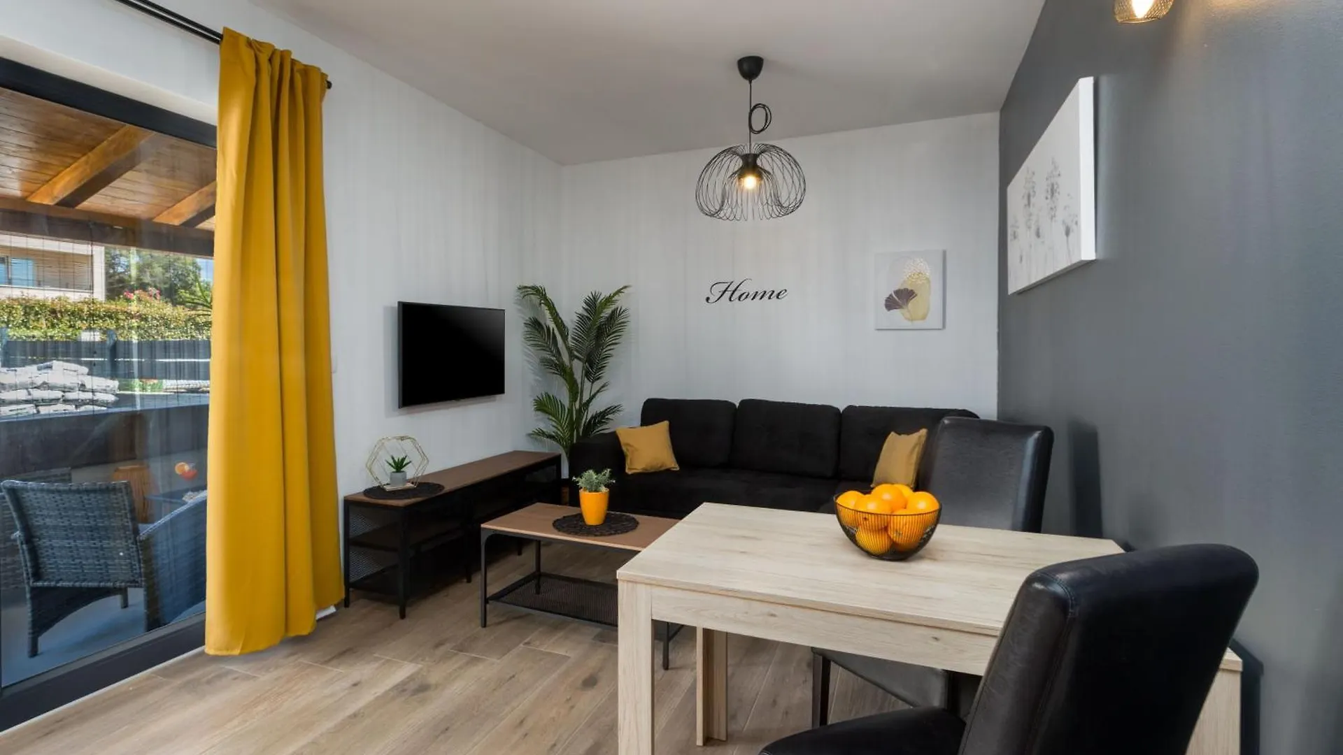 Apartment Moderne Ferienwohnung Residence Radovan In Porec Croatia
